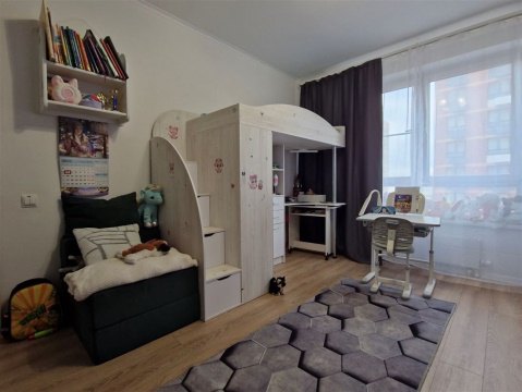 3-к квартира, 11/19 эт., 77м²