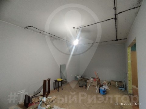 2-к квартира, 5/5 эт., 42м²