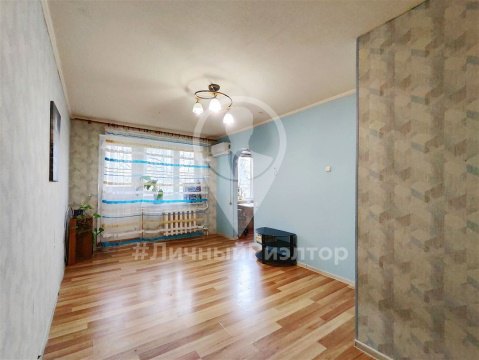 2-к квартира, 4/5 эт., 47м²