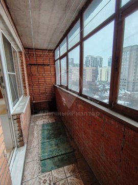 2-к квартира, 6/9 эт., 63м²