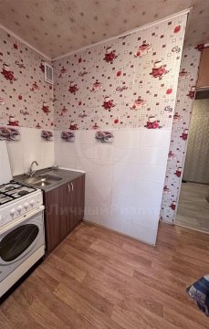 3-к квартира, 1/5 эт., 53м²