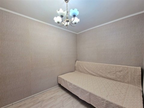 3-к квартира, 4/5 эт., 58м²