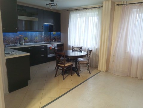 3-к квартира, 6/17 эт., 78м²