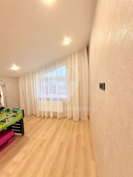 Дом 136м², участок 10 сот.